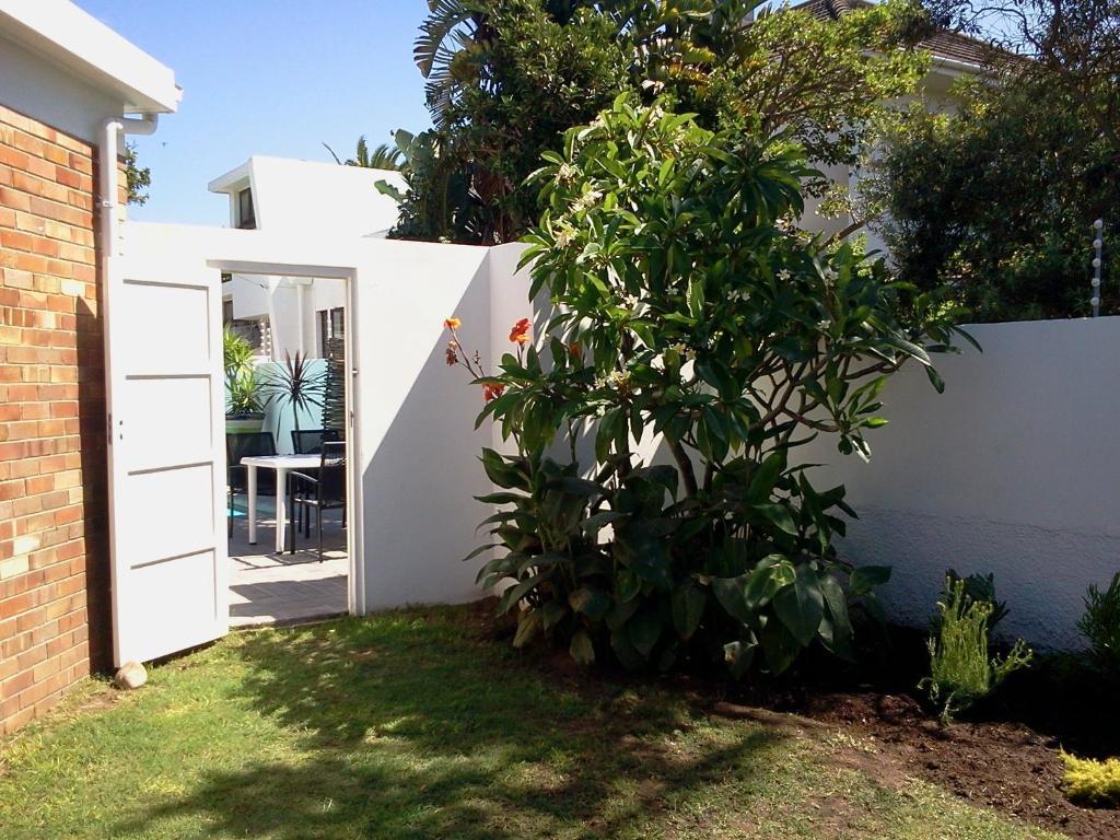 Splash Guest House Port Elizabeth Exterior foto